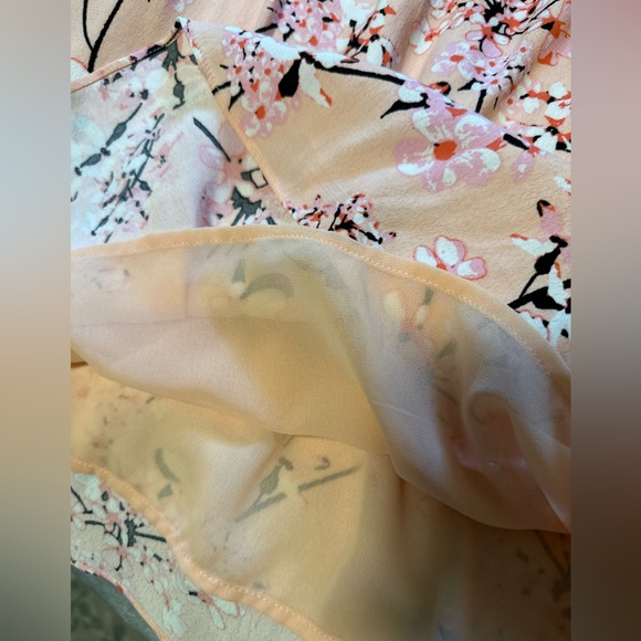 Cupcakes and Cashmere Coralynn Halter top Dress - Picture 5 of 6